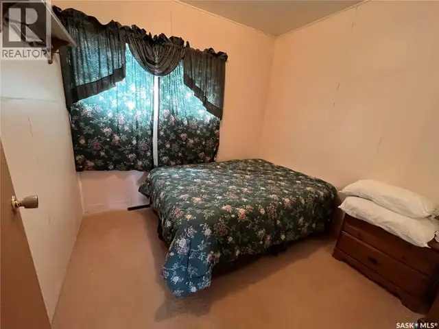 1000 Railway AVENUE W Foam Lake, Saskatchewan in Houses for Sale in Saskatoon - Image 40