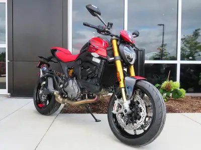 Finance from $135 bi-weekly with warranty coverage for 5 years (1-year factory warranty + 4-year ext...