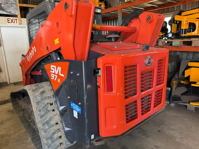 2024 KUBOTA SVL97-2 in Heavy Equipment in Lloydminster - Image 12