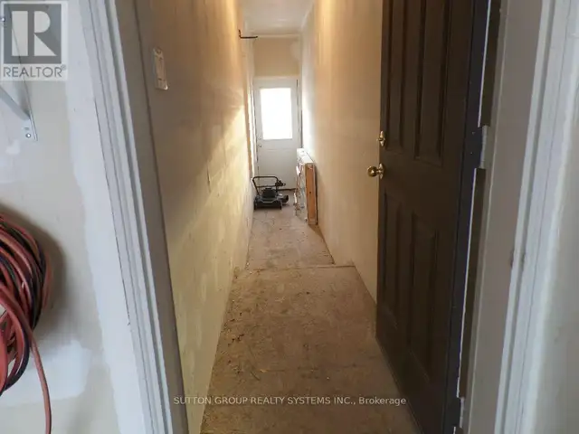 352 BLACK DRIVE Milton (CL Clarke), Ontario in Long Term Rentals in Oakville / Halton Region - Image 39