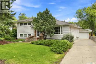 Welcome to 9 Dunn Place! This spacious 1,945 sq. ft. home is situated on a gorgeous 8,606 sq. ft. lo...