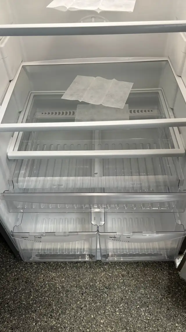 Frigidaire 30” Top Freezer Refrigerator30 Days Warranty in Refrigerators in Kitchener / Waterloo - Image 7