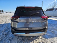 Command the road in this pristine, top-of-the-line 2023 Nissan Rogue AWD Platinum, featuring only 45... (image 5)