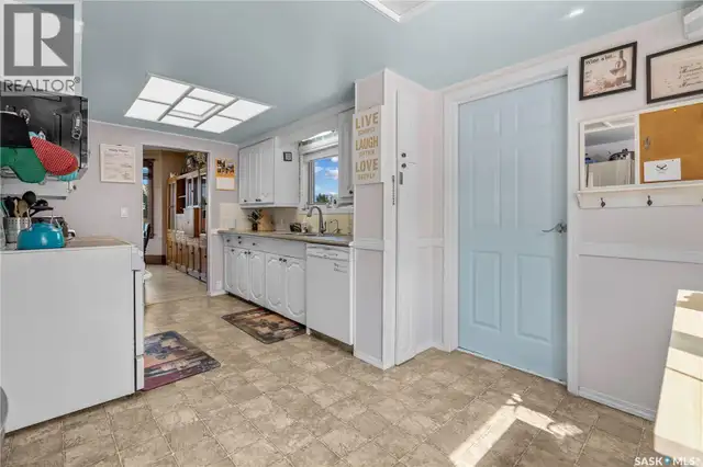 205 5th AVENUE E Gravelbourg, Saskatchewan in Houses for Sale in Moose Jaw - Image 19