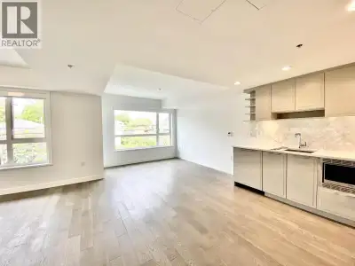 Air Conditioned One Bedroom on South Granville FEATURING: - Steps to bus stops - 3rd floor on the qu...