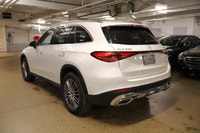 This Mercedes-Benz GLC 300 has a dependable Intercooled Turbo Gas/Electric I-4 2.0 L/121 engine powe... (image 4)