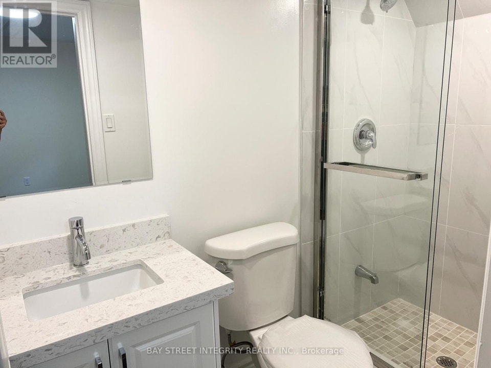 61 MORBANK DRIVE Toronto (Steeles), Ontario 4