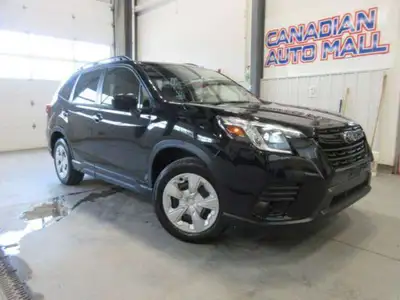 CLEAN CARFAX, ACCIDENT-FREE! AWD, LOADED WITH APPLE CARPLAY & ANDROID AUTO, HEATED SEATS, REVERSE CA...