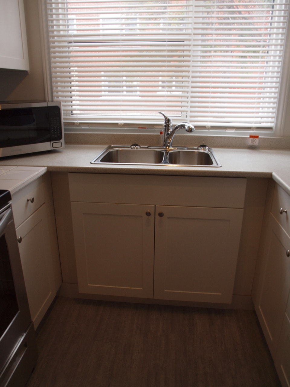 Village Millcraft Apts. - Available 2BR+Den $1950 - Oct. 15th. 3