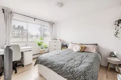 Appartement 3 et demi meublé situé dans un complexe immobilier localisé à Sainte-Foy à proximité du...