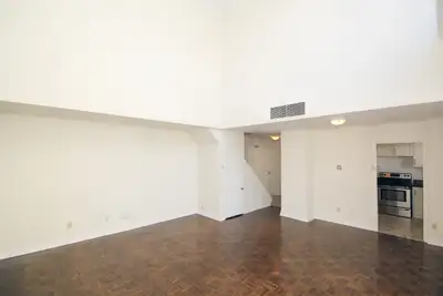 3 Bedroom 2 level Penthouse @ Yonge & Davisville, View more
