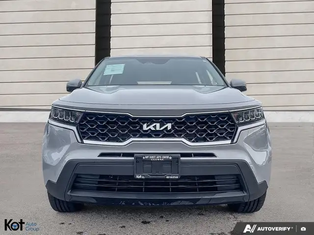 2023 KIA Sorento LX+ AWD for sale in Cars & Trucks in Kelowna - Image 3