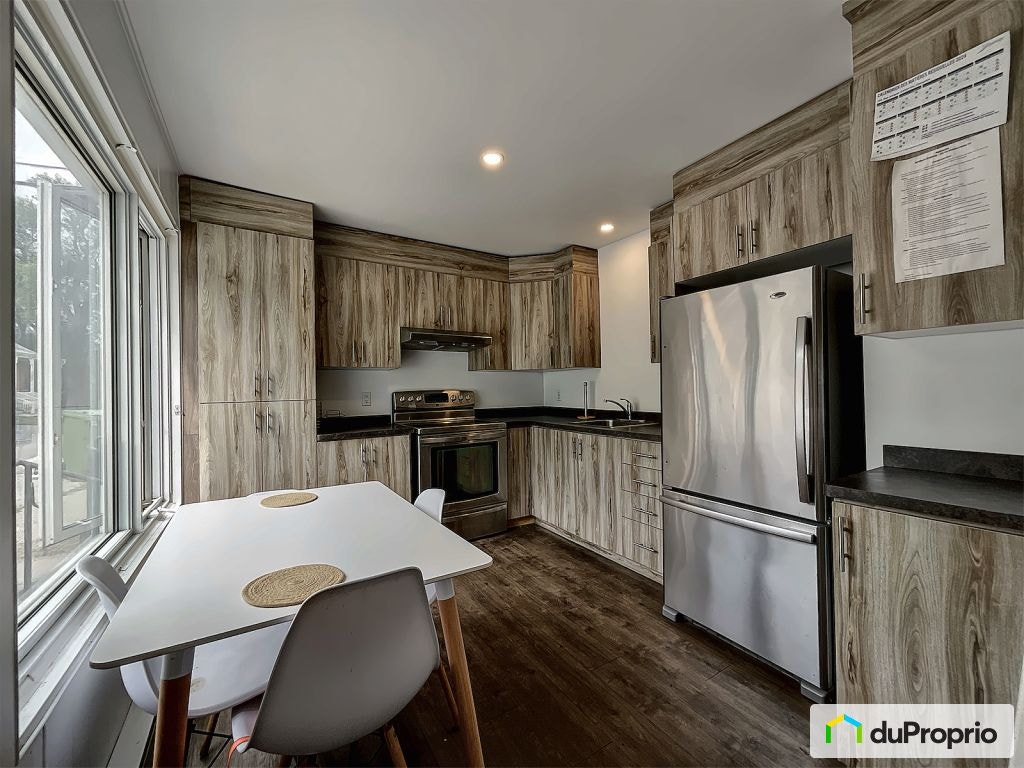 $375,000 - 2 Storey for sale in Chicoutimi (Chicoutimi) — photo 2