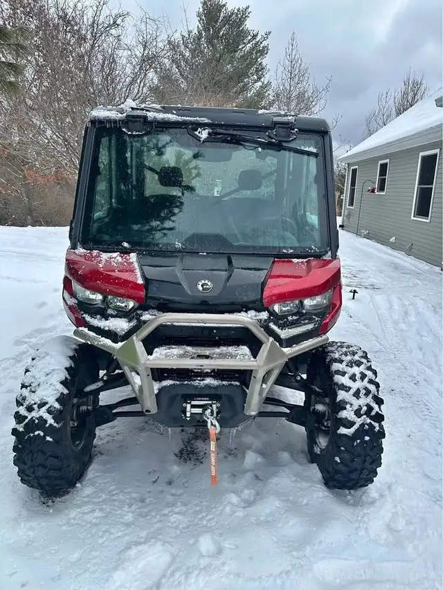 2024 CANAM DEFENDER HD10 LIMITED-RED! in ATVs in Dartmouth - Image 3