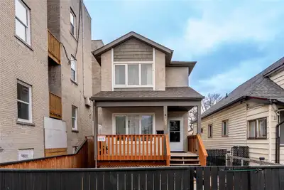 5A//Winnipeg/S/s now. Offers as received. Built in 2011, this solid 1,102 sq ft two-storey home feat...