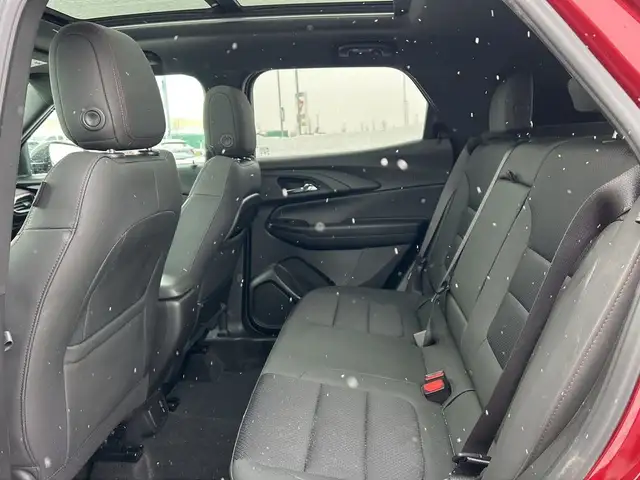 2022 Chevrolet TrailBlazer RS in Cars & Trucks in Calgary - Image 14