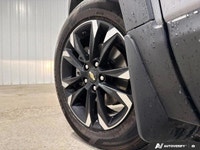 The 2022 Chevrolet Trailblazer LT AWD combines compact SUV versatility with modern technology, confi... (image 9)