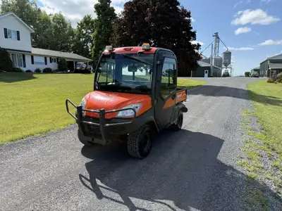 Kubota V4290 6FT Snowblade W/Quickhitch & Harness Included (Not Available Seperatly) Very Clean Unit...