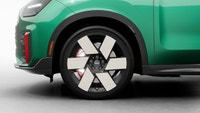 Le tout nouveau *MINI Countryman John Cooper Works 2027* est aussi audacieux et aventurier que vous.... (image 6)
