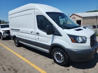 Incoming Unit - Arriving June 8th - Clean Carfax - All Service Records - Fully Serviced & Ontario Sa... (image 1)
