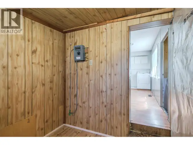5469 SAUNDERS CRESCENT 103 Mile House, British Columbia in Houses for Sale in 100 Mile House - Image 15