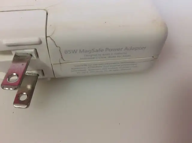 Apple 85W MagSafe Power Adapter,Model Number: A1343 in Laptop Accessories in Mississauga / Peel Region - Image 4