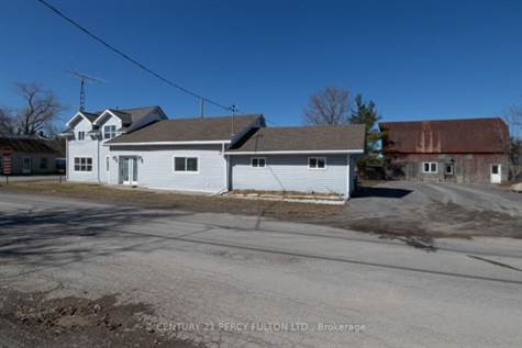 585 Westplain Rd in Houses for Sale in Belleville - Image 2