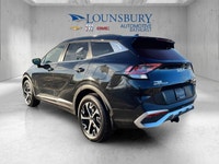Meet the 2023 Kia Sportage, a smart choice for drivers in Bathurst who want a modern SUV that fits d... (image 3)