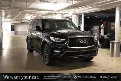 This INFINITI QX80 has a strong Premium Unleaded V-8 5.6 L/339 engine powering this Automatic transm...