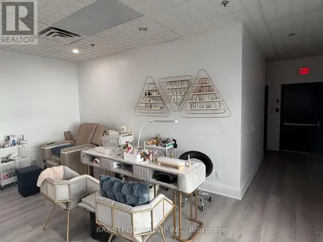 2ND FLR - 266 SPADINA AVENUE Toronto (Kensington-Chinatown), Ont in Commercial & Office Space for Rent in City of Toronto - Image 6