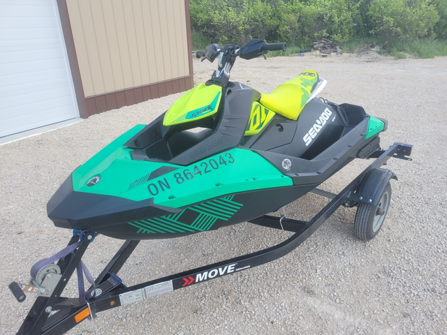 2021 SEADOO SPARK TRIXX 2UP 900 (FINANCING AVAILABLE) in Personal Watercraft in Strathcona County - Image 4