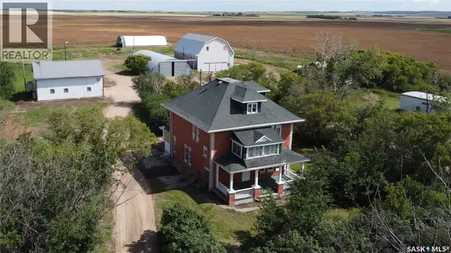 "Hamilton House Acreage"12.56 acres "more or less" Last Mountain in Houses for Sale in Regina - Image 36