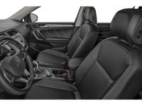 Experience the 2024 Volkswagen Tiguan Comfortline, a sophisticated SUV that defines both elegance an... (image 5)