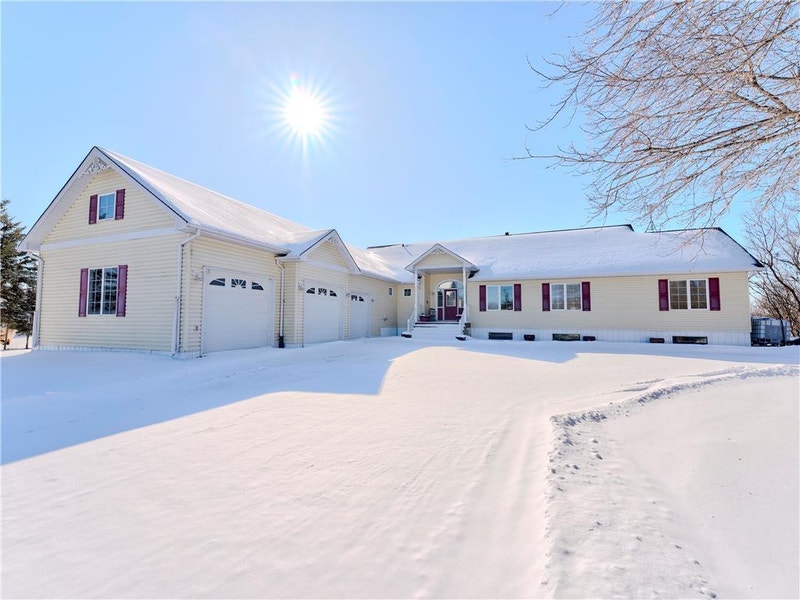 8 Willow Bay Lac Du RM, Manitoba Houses for Sale Winnipeg Kijiji