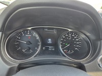 Options : - Sièges chauffants - Toit panoramique - GPS - Caméra 360 - Bluetooth - Hayon électrique -... (image 8)