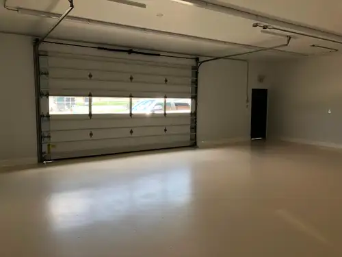 Multiple Units Available from 350 sqft to 800 sqft All units have in floor heating, newly renovated,...