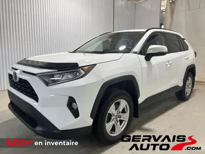 Le Toyota RAV4 XLE est un SUV polyvalent qui allie style, confort, technologie et sécurité. Que vous...