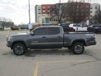 2020 Toyota Tacoma TRD Sport Balanced, capable, and ready for daily use or weekend adventure this 20... (image 6)