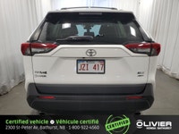 -AWD -Roof Rack -Mag Wheels -Power Liftgate -Power Seats -Heated Seats -Heated Steering Wheel -Autom... (image 4)