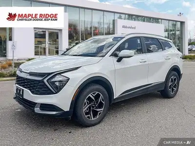 This Kia Sportage delivers a Regular Unleaded I-4 2.5 L/152 engine powering this Automatic transmiss...