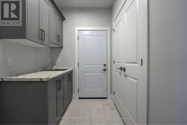 19 LOIS COURT Lambton Shores (Grand Bend), Ontario in Houses for Sale in Grand Bend - Image 27
