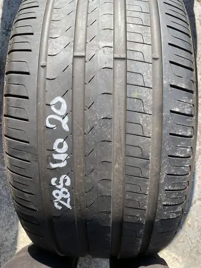 1 x 285/40/20 PIRELLI cinturato p7 tire 90 % tread left Dot #2022 good conditiron for bmw x5 bmw x6...