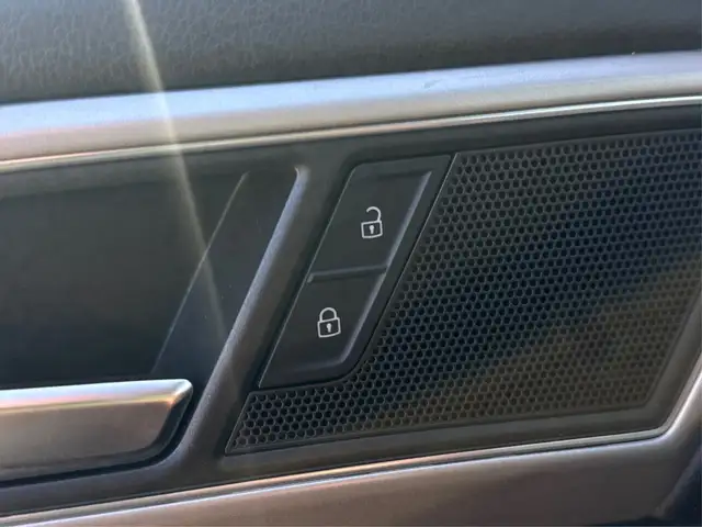 2018 Volkswagen Atlas AWD NAV LEATHER SUNROOF WE FINANCE ALL CRE in Cars & Trucks in London - Image 33