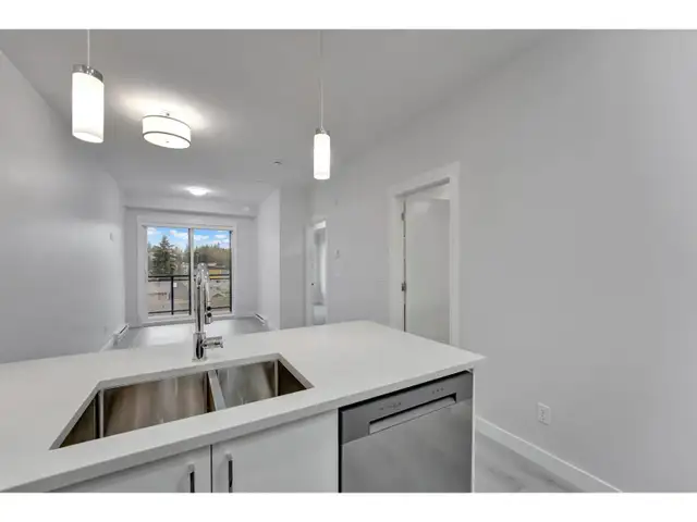 401 33886 PINE STREET Abbotsford, British Columbia in Condos for Sale in Prince Rupert - Image 6