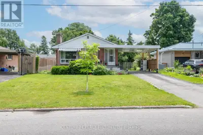 12 NORTHWOOD CRESCENT Belleville (Belleville Ward), Ontario