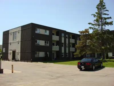EIWO CANADIAN MANAGEMENT LTD. -  90/84 COUNTRY HILL DR.