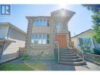 4486 TRIUMPH STREET Burnaby, British Columbia