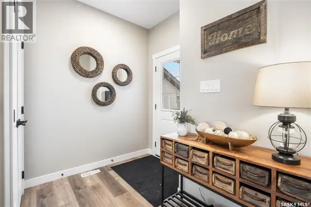 419 Kinloch CRESCENT Saskatoon, Saskatchewan in Houses for Sale in Saskatoon - Image 4