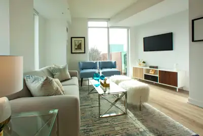 2-Bedroom + Den For Rent !  Woodbine/Gerrard!, View more