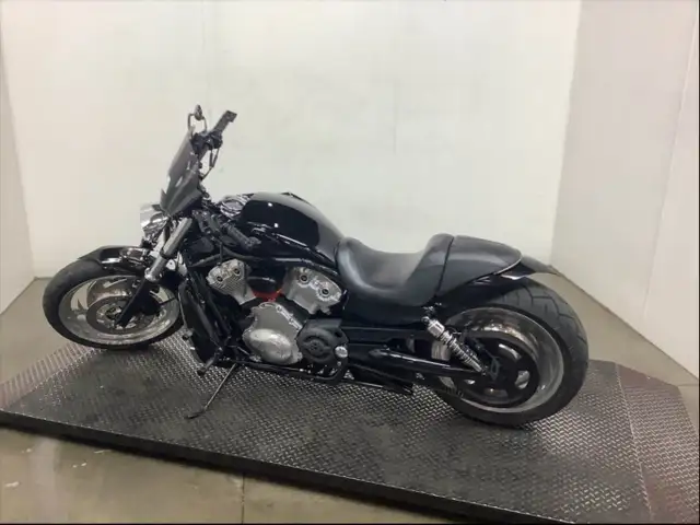 2004 HARLEY-DAVIDSON VRSCB V-ROD in Street, Cruisers & Choppers in City of Toronto - Image 9